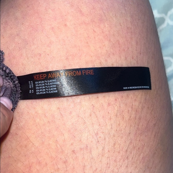 Urban Outfitters Black Floral Bodysuit - Picture 12 of 12